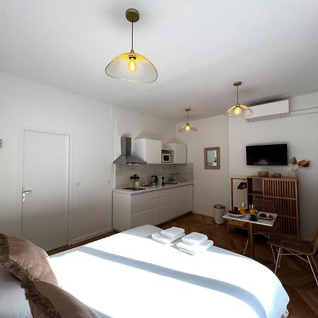 Le Comte - Heart Of Dijon - With Ac Apartment Ngoại thất bức ảnh