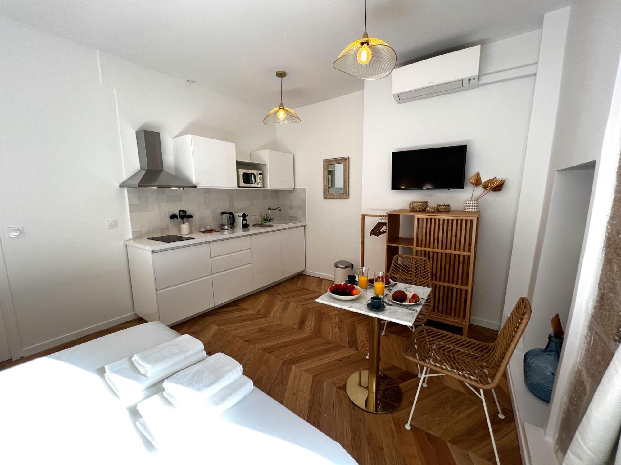 Le Comte - Heart Of Dijon - With Ac Apartment Ngoại thất bức ảnh